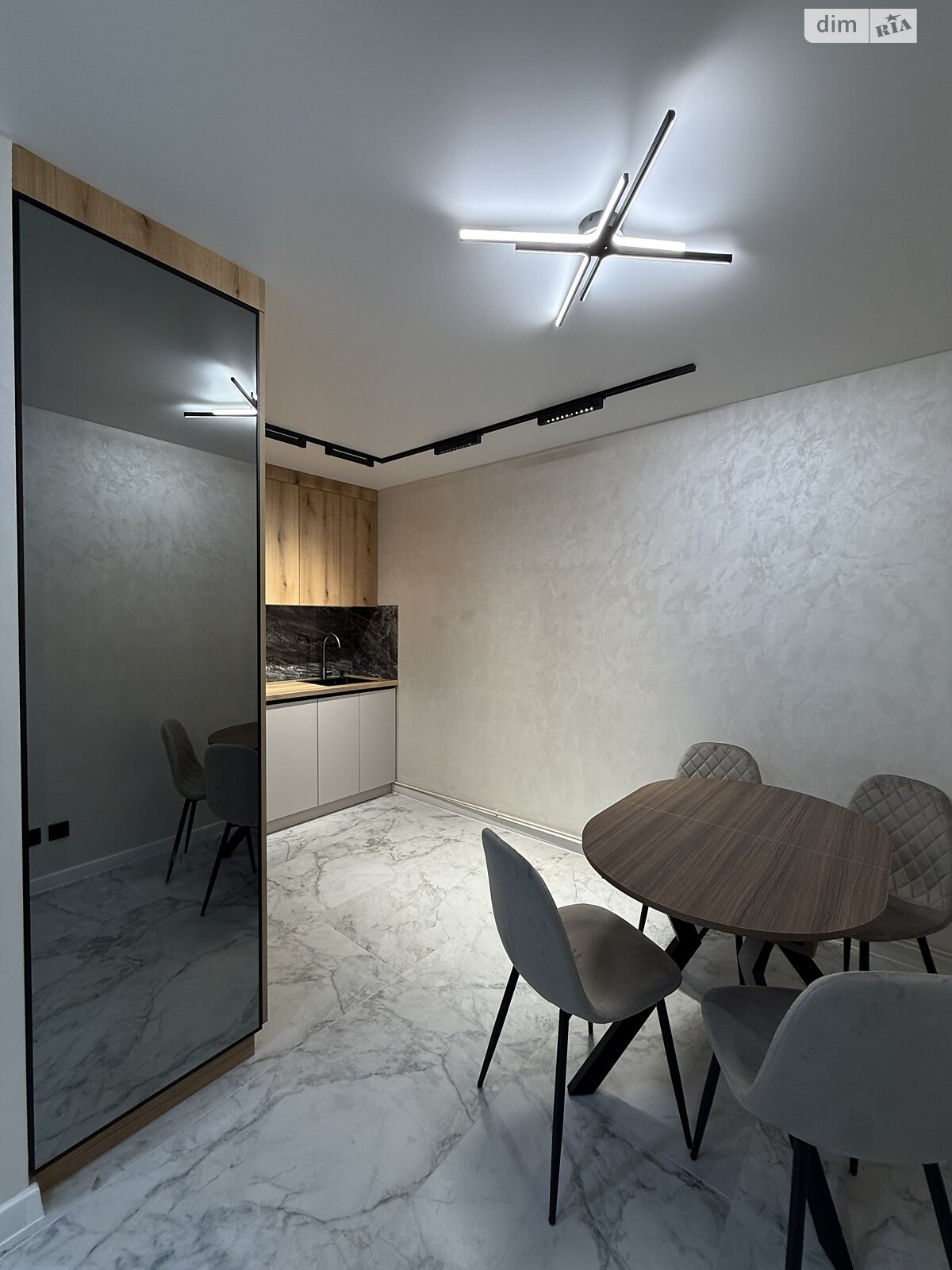 Продаж двокімнатної квартири в Тернополі, на просп. Злуки, район Бам фото 1