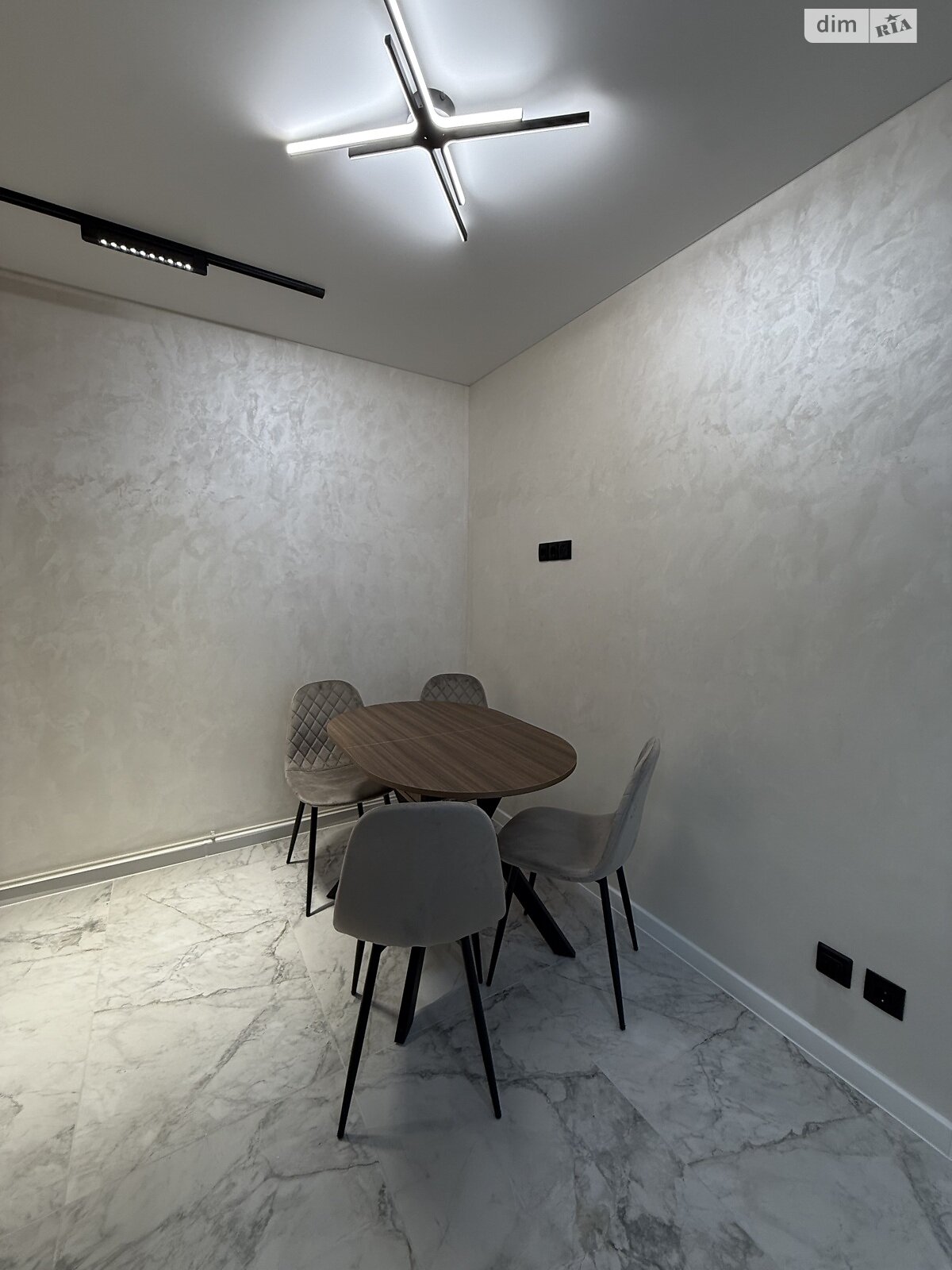 Продаж двокімнатної квартири в Тернополі, на просп. Злуки, район Бам фото 1