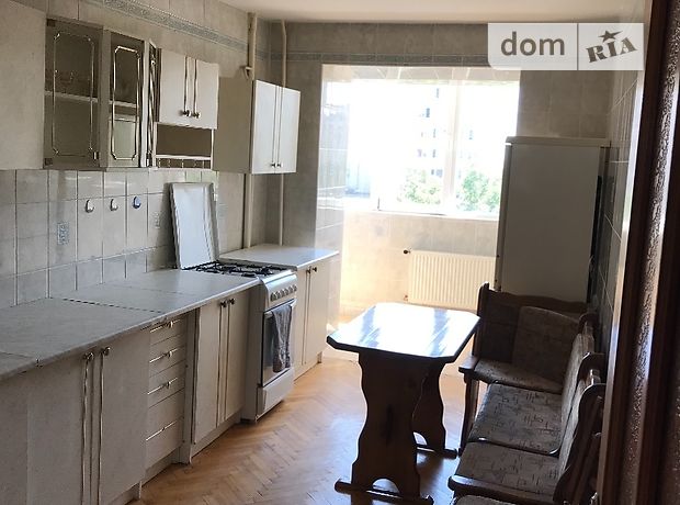 Продажа трехкомнатной квартиры в Тернополе, на Киї район Бам фото 1 Продажа трехкомнатной квартиры в Тернополе, на Киї район Бам фото 1