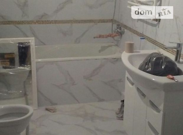 Продажа трехкомнатной квартиры в Тернополе, район Бам фото 1 Продажа трехкомнатной квартиры в Тернополе, район Бам фото 1