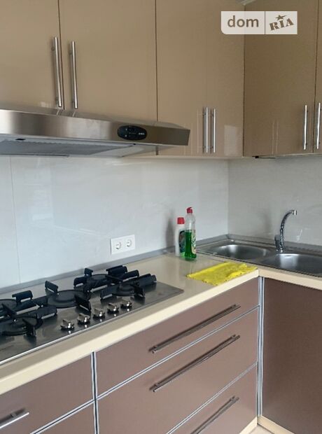 Продажа трехкомнатной квартиры в Тернополе, на просп. Злуки 4, район Бам фото 1 Продажа трехкомнатной квартиры в Тернополе, на просп. Злуки 4, район Бам фото 1