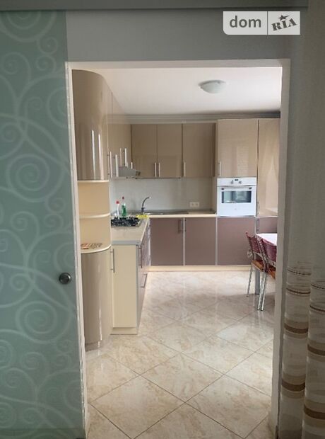 Продажа трехкомнатной квартиры в Тернополе, на просп. Злуки 4, район Бам фото 1 Продажа трехкомнатной квартиры в Тернополе, на просп. Злуки 4, район Бам фото 1