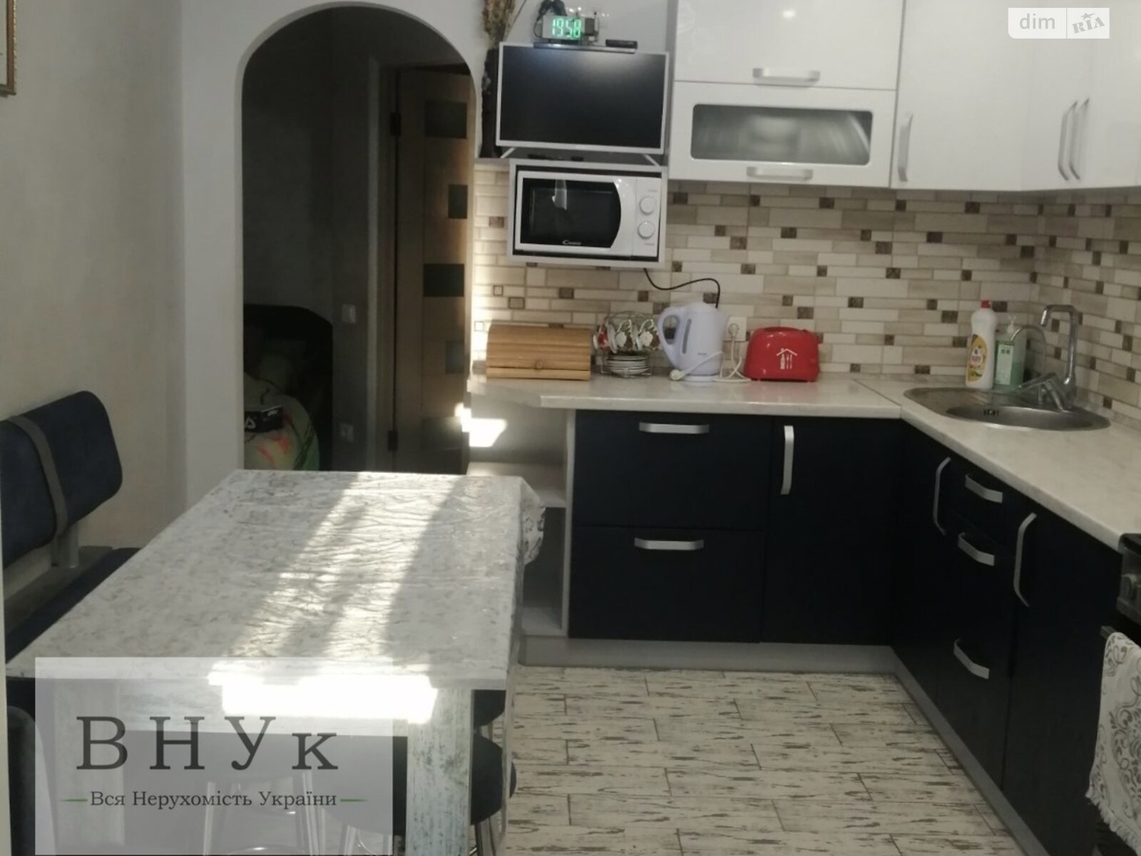 Продаж однокімнатної квартири в Тернополі, на просп. Злуки, район Бам фото 1 Продаж однокімнатної квартири в Тернополі, на просп. Злуки, район Бам фото 1