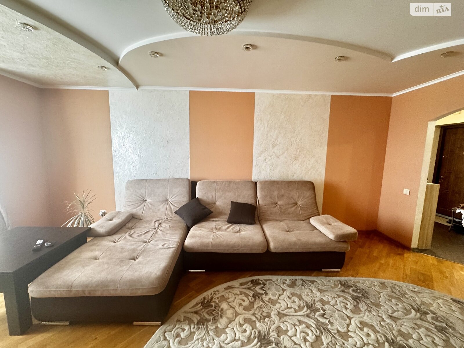 Продаж двокімнатної квартири в Тернополі, на вул. Бережанська 10, район Дружба фото 1 Продаж двокімнатної квартири в Тернополі, на вул. Бережанська 10, район Дружба фото 1