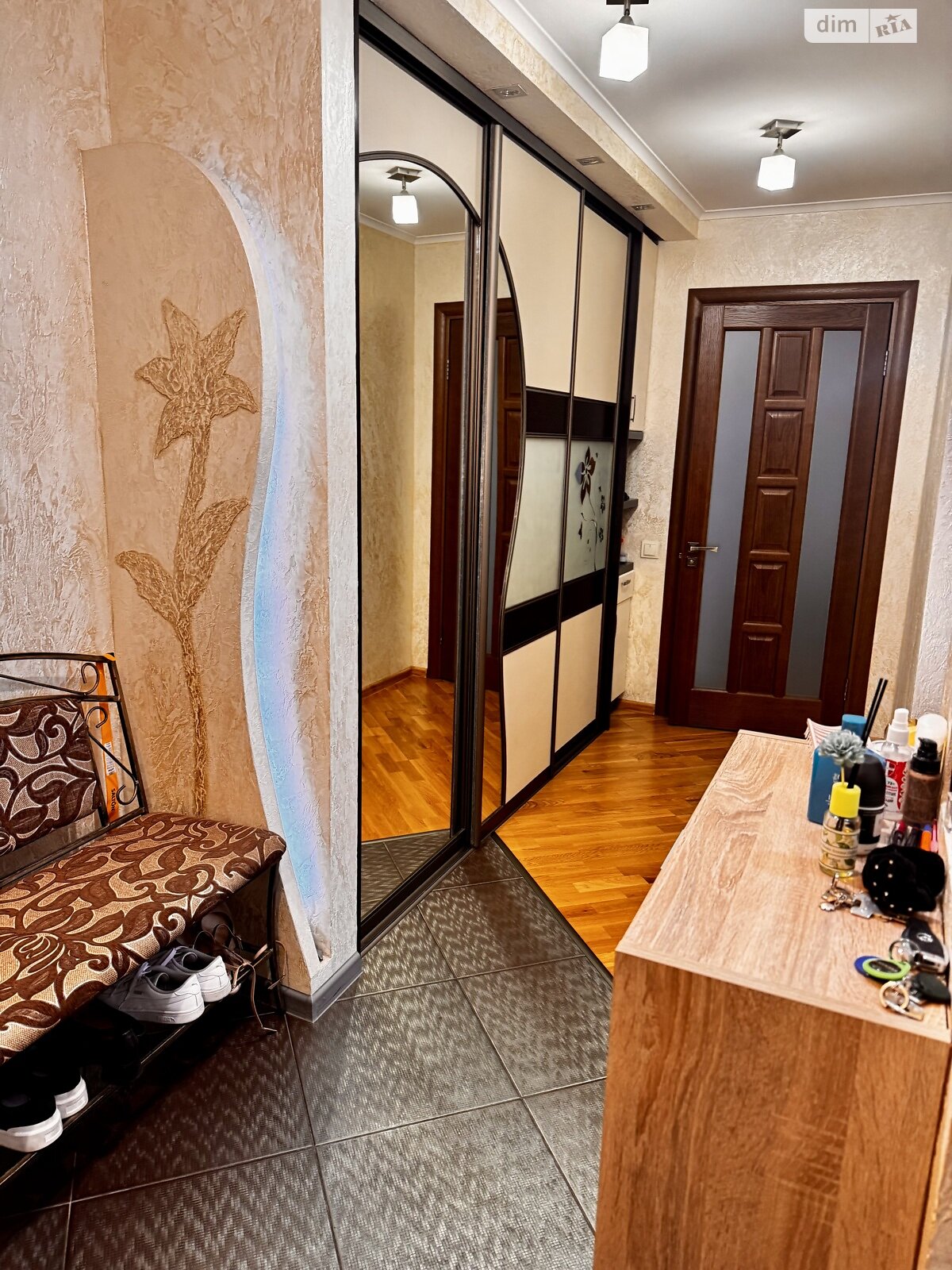 Продаж двокімнатної квартири в Тернополі, на вул. Бережанська 10, район Дружба фото 1 Продаж двокімнатної квартири в Тернополі, на вул. Бережанська 10, район Дружба фото 1