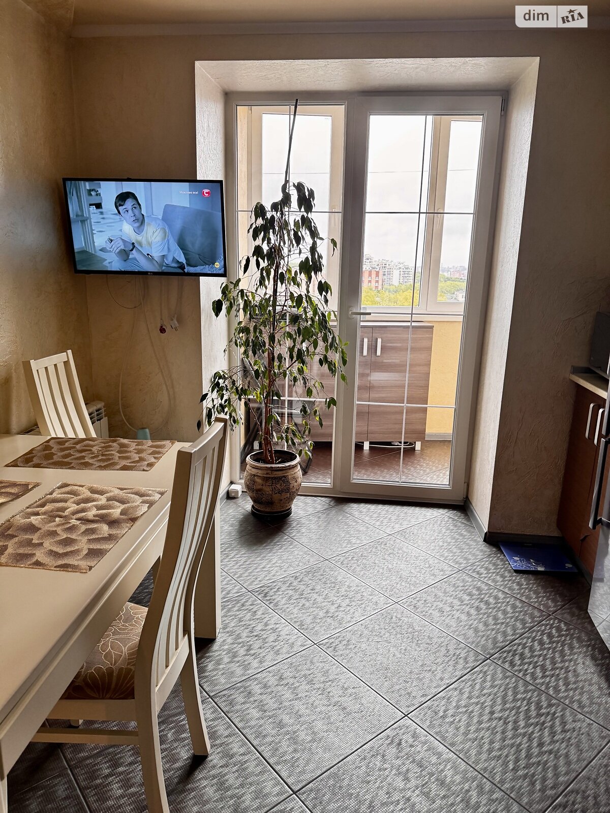 Продаж двокімнатної квартири в Тернополі, на вул. Бережанська 10, район Дружба фото 1 Продаж двокімнатної квартири в Тернополі, на вул. Бережанська 10, район Дружба фото 1