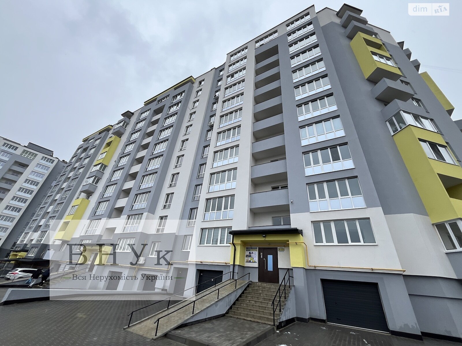 Продажа трехкомнатной квартиры в Тернополе, на ул. Будного Степана, район Дружба фото 1 Продажа трехкомнатной квартиры в Тернополе, на ул. Будного Степана, район Дружба фото 1