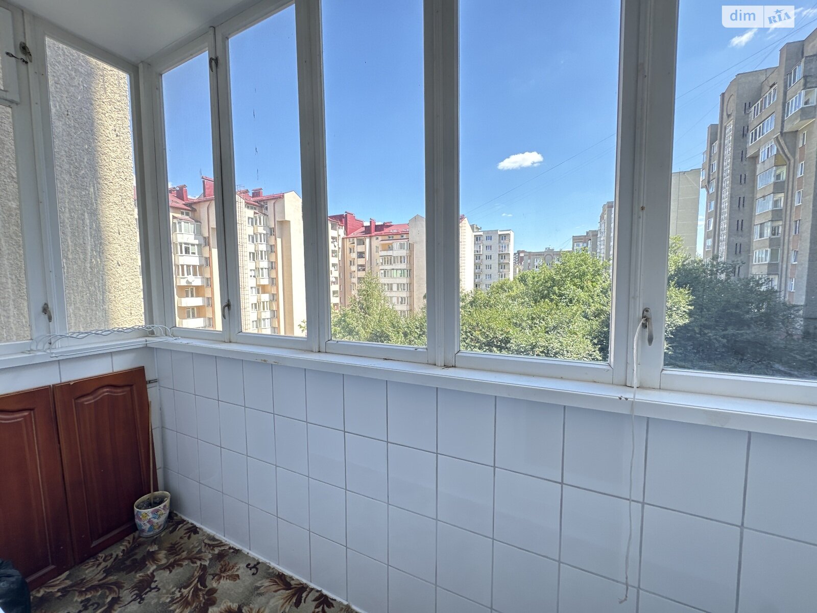 Продаж чотирикімнатної квартири в Тернополі, на вул. Будного Степана 34, район Дружба фото 1 Продаж чотирикімнатної квартири в Тернополі, на вул. Будного Степана 34, район Дружба фото 1