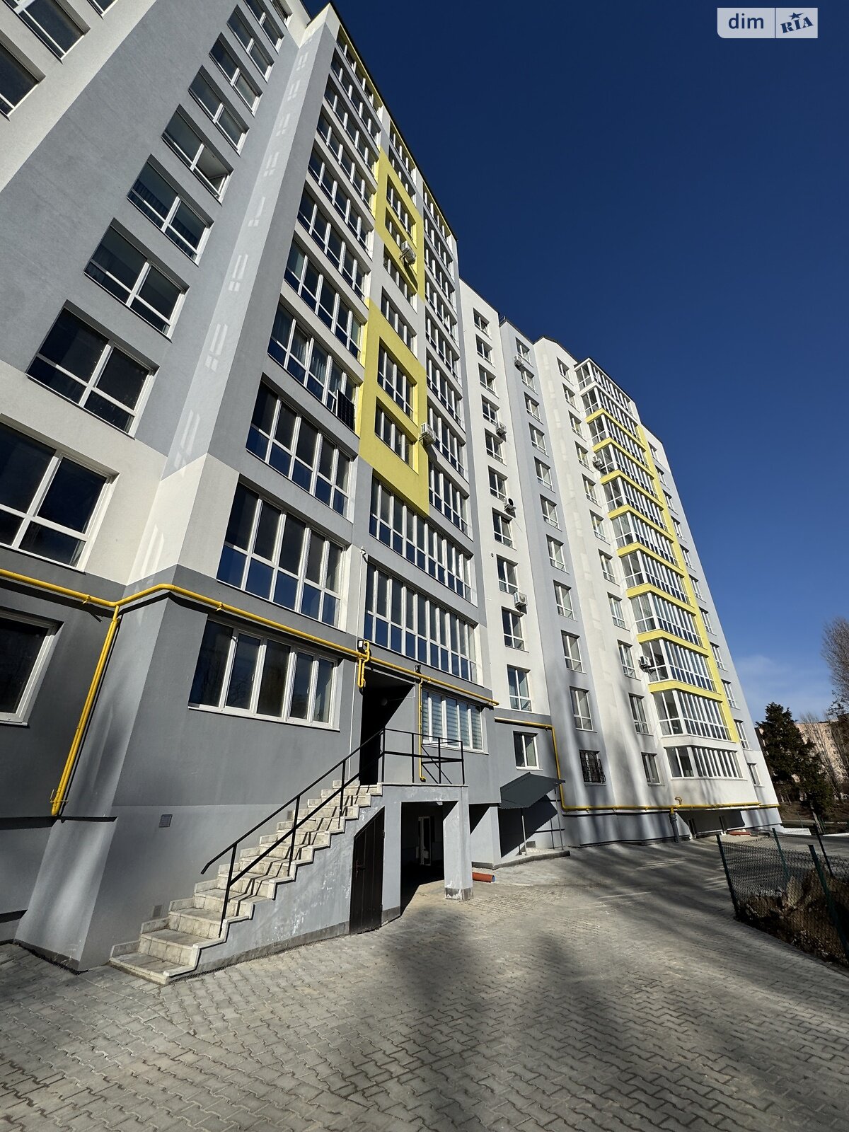 Продаж трикімнатної квартири в Тернополі, на вул. Будного Степана, район Дружба фото 1 Продаж трикімнатної квартири в Тернополі, на вул. Будного Степана, район Дружба фото 1