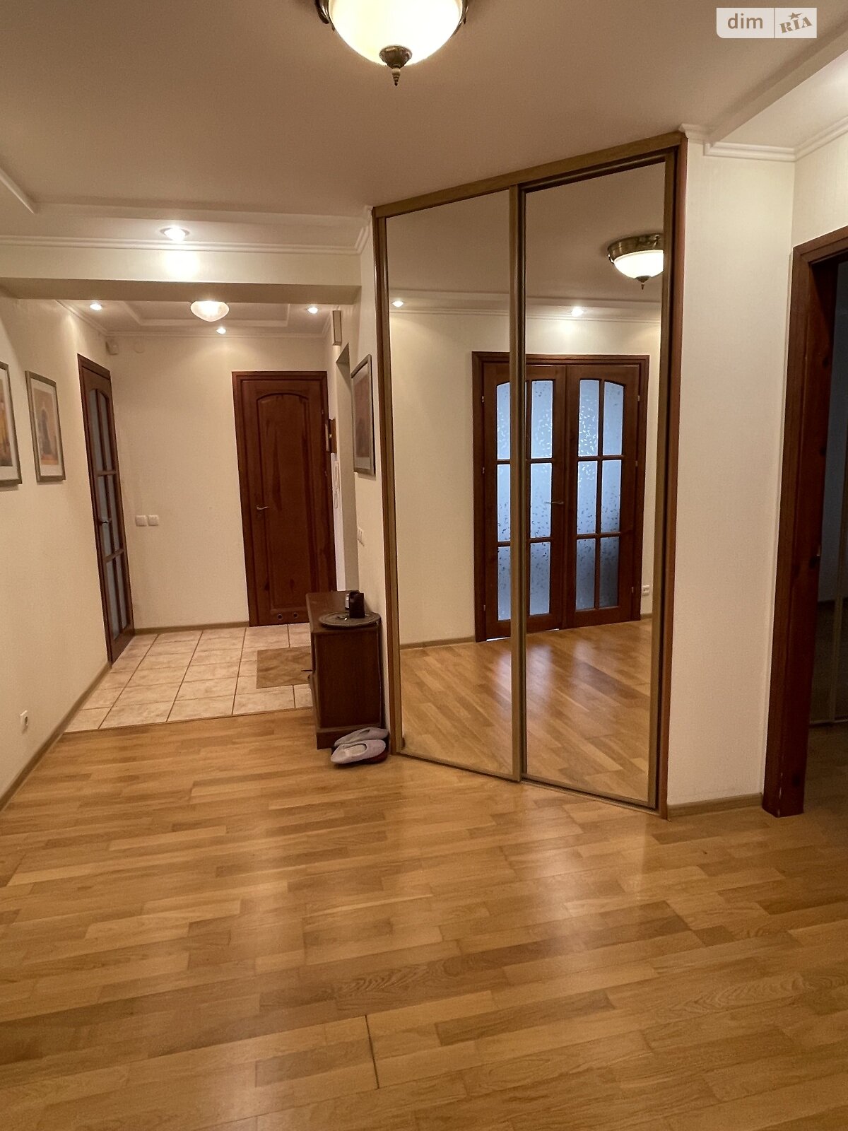 Продажа трехкомнатной квартиры в Тернополе, на ул. Будного Степана, район Дружба фото 1 Продажа трехкомнатной квартиры в Тернополе, на ул. Будного Степана, район Дружба фото 1