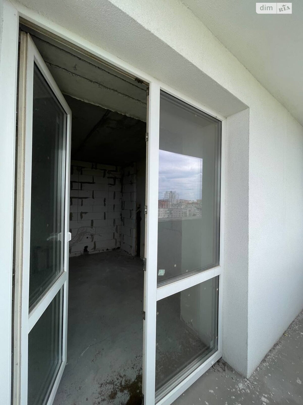 Продаж трикімнатної квартири в Тернополі, на вул. Будного Степана, район Дружба фото 1 Продаж трикімнатної квартири в Тернополі, на вул. Будного Степана, район Дружба фото 1