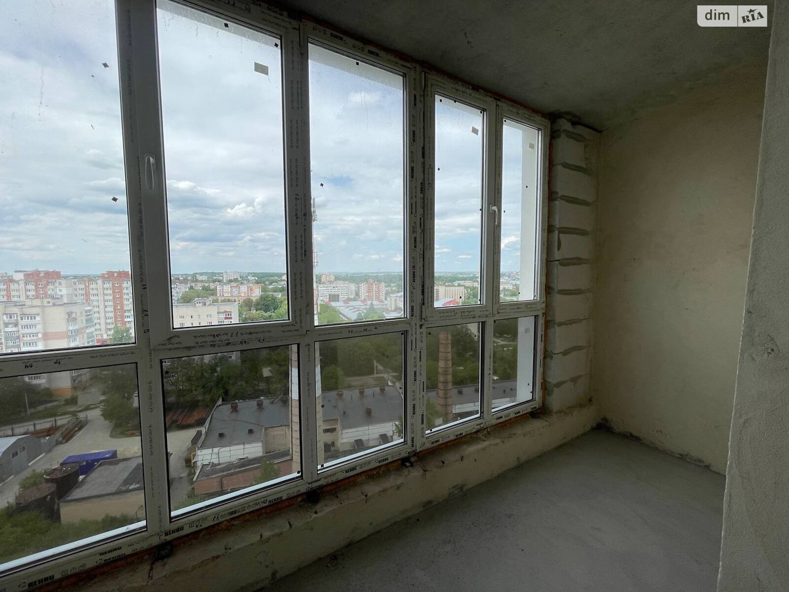 Продаж трикімнатної квартири в Тернополі, на вул. Будного Степана, район Дружба фото 1 Продаж трикімнатної квартири в Тернополі, на вул. Будного Степана, район Дружба фото 1