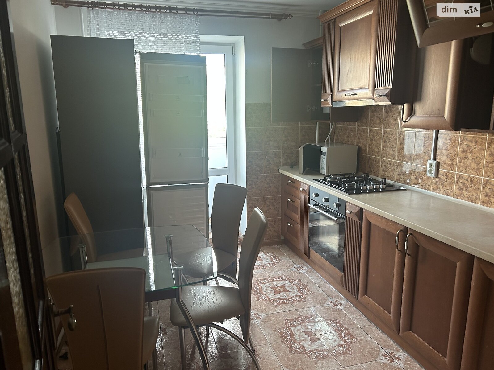 Продажа трехкомнатной квартиры в Тернополе, на ул. Будного Степана 30, район Дружба фото 1 Продажа трехкомнатной квартиры в Тернополе, на ул. Будного Степана 30, район Дружба фото 1