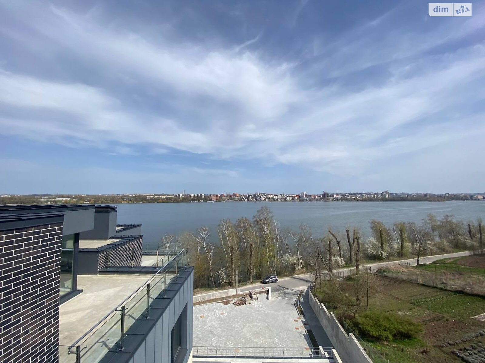Продаж чотирикімнатної квартири в Тернополі, на вул. Чумацька 16, район Дружба фото 1 Продаж чотирикімнатної квартири в Тернополі, на вул. Чумацька 16, район Дружба фото 1