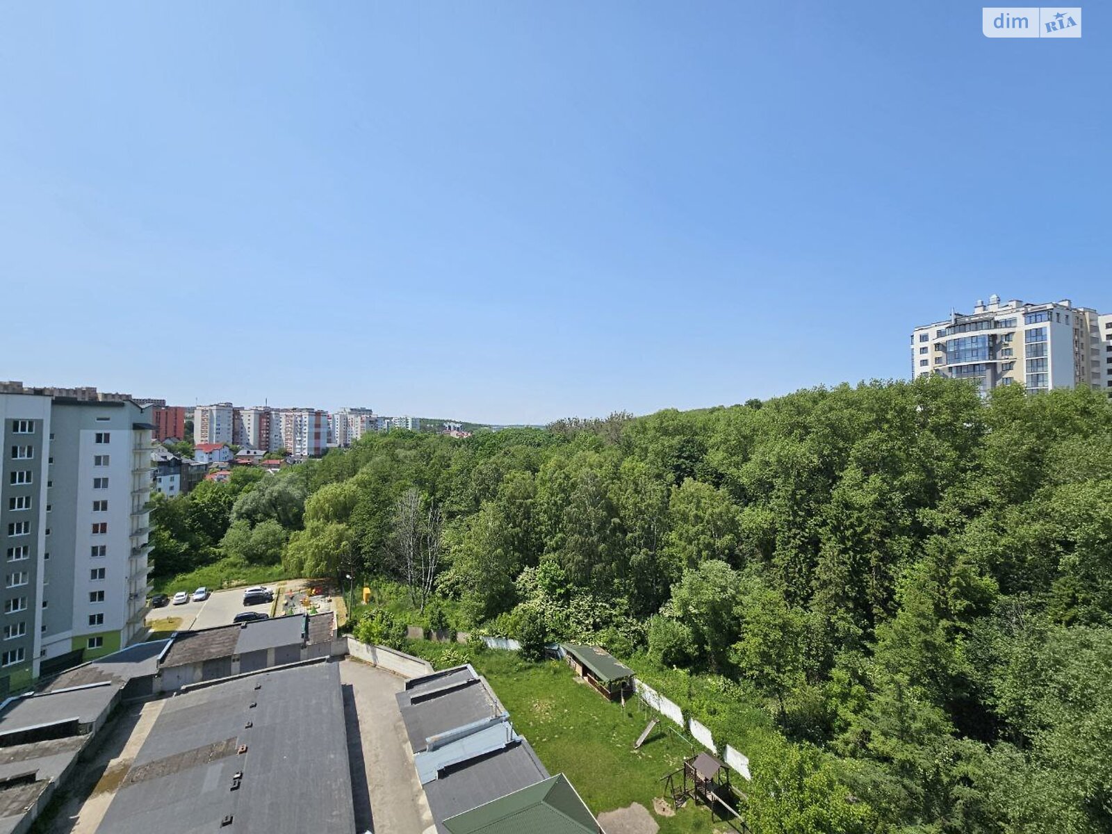 Продажа трехкомнатной квартиры в Тернополе, на ул. Чумацкая, район Дружба фото 1 Продажа трехкомнатной квартиры в Тернополе, на ул. Чумацкая, район Дружба фото 1