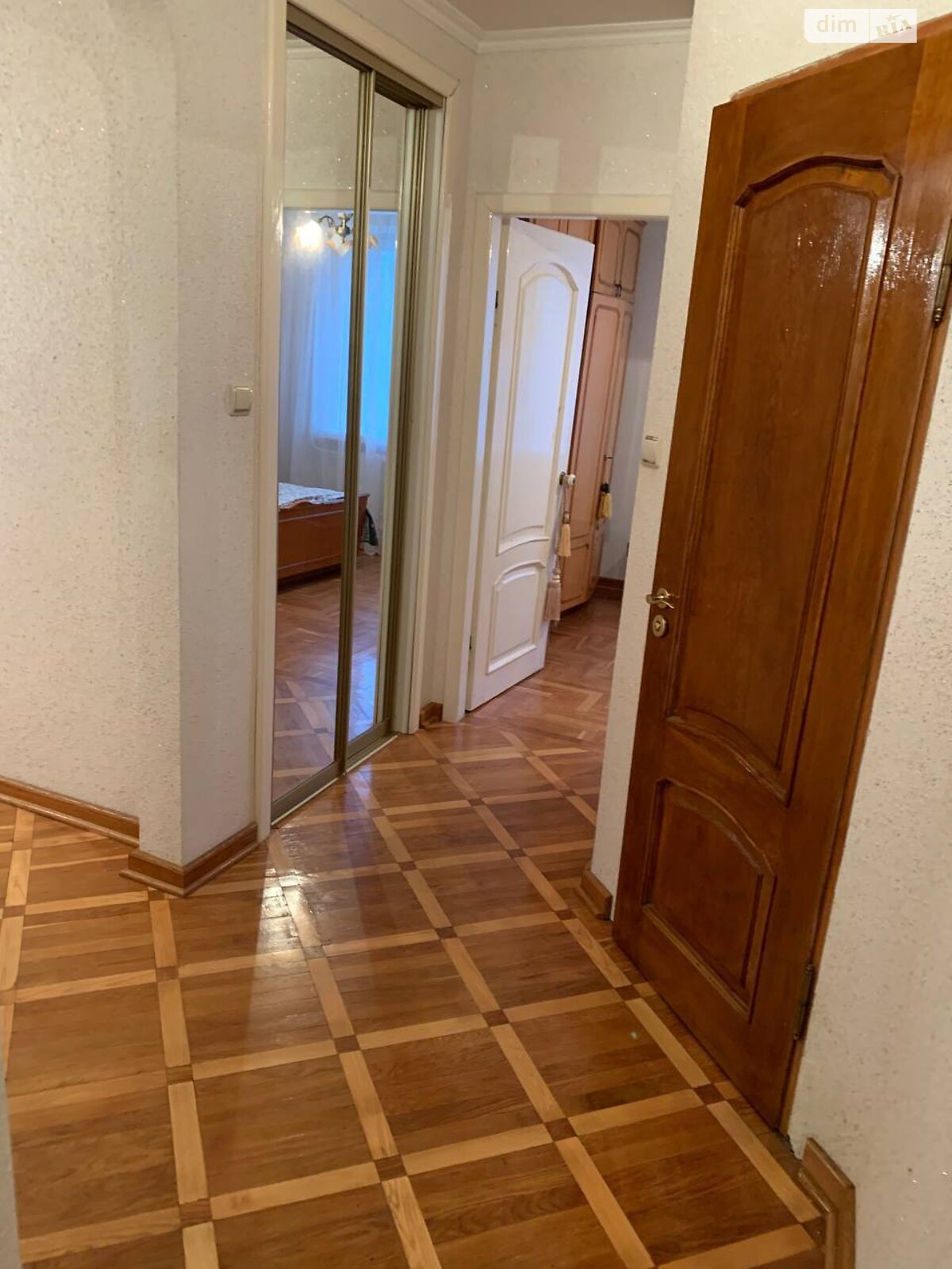 Продажа трехкомнатной квартиры в Тернополе, на ул. Громницкого, район Дружба фото 1 Продажа трехкомнатной квартиры в Тернополе, на ул. Громницкого, район Дружба фото 1