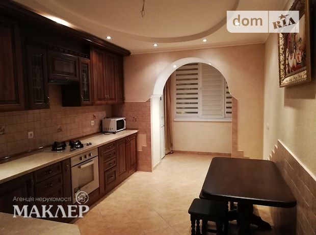 Продажа трехкомнатной квартиры в Тернополе, на ул. Карпенко район Дружба фото 1 Продажа трехкомнатной квартиры в Тернополе, на ул. Карпенко район Дружба фото 1