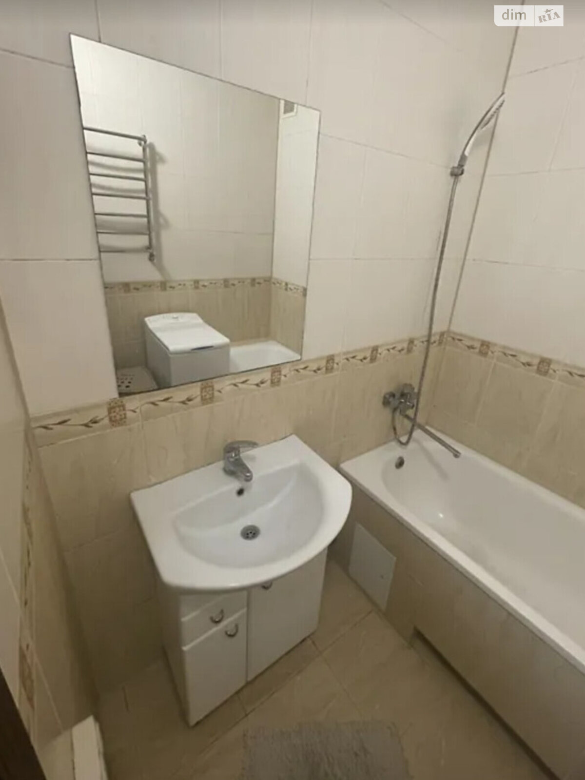 Продажа двухкомнатной квартиры в Тернополе, на ул. Карпенко, район Дружба фото 1 Продажа двухкомнатной квартиры в Тернополе, на ул. Карпенко, район Дружба фото 1