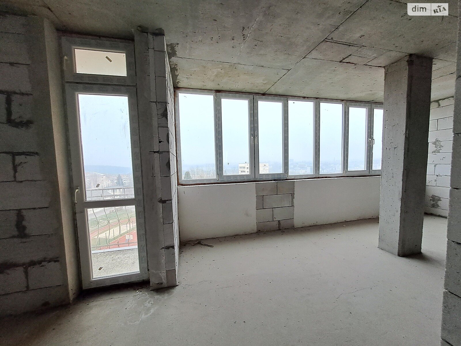 Продажа двухкомнатной квартиры в Тернополе, на ул. Карпенко, район Дружба фото 1 Продажа двухкомнатной квартиры в Тернополе, на ул. Карпенко, район Дружба фото 1