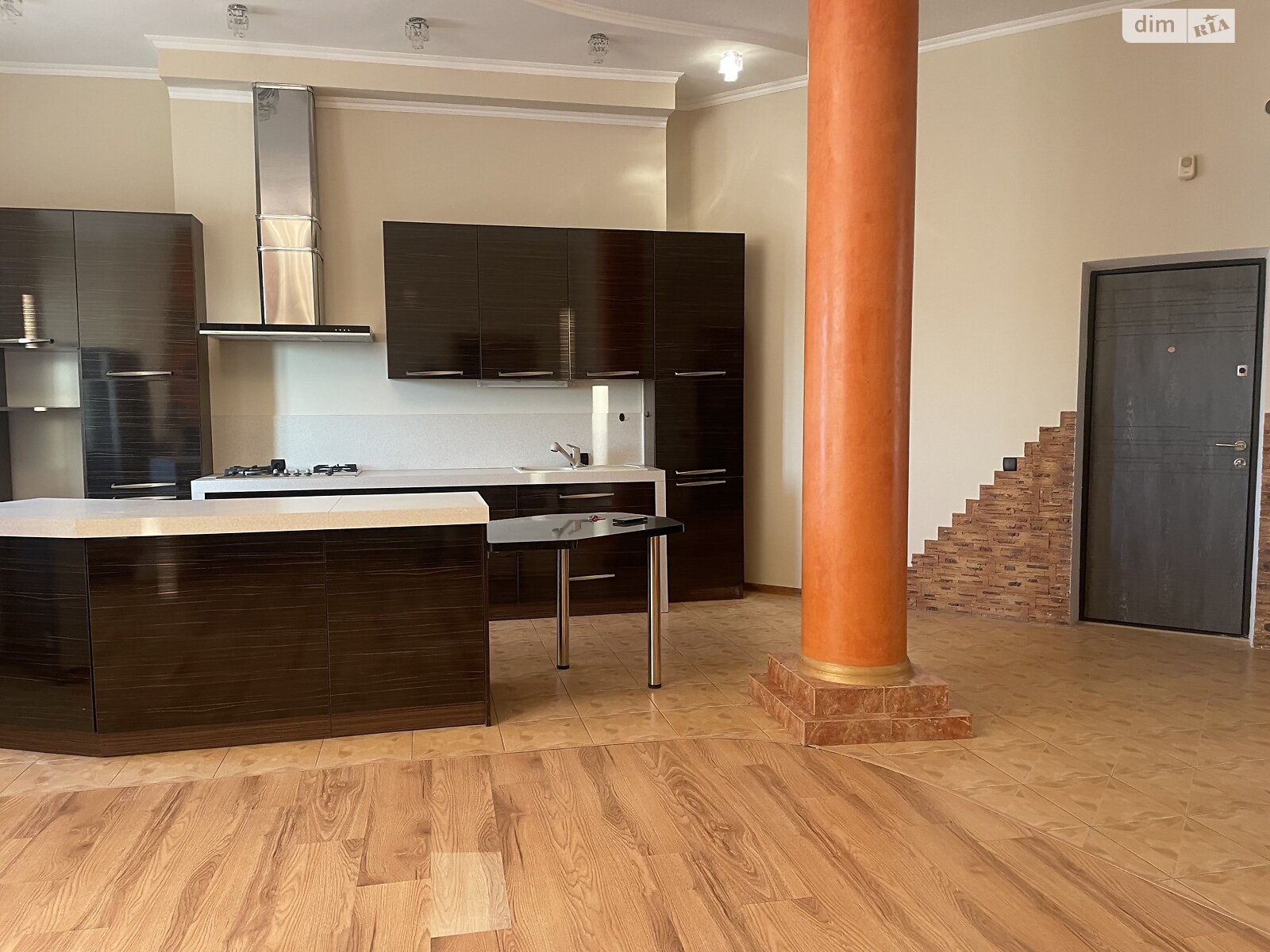 Продажа двухкомнатной квартиры в Тернополе, на ул. Карпенко, район Дружба фото 1 Продажа двухкомнатной квартиры в Тернополе, на ул. Карпенко, район Дружба фото 1