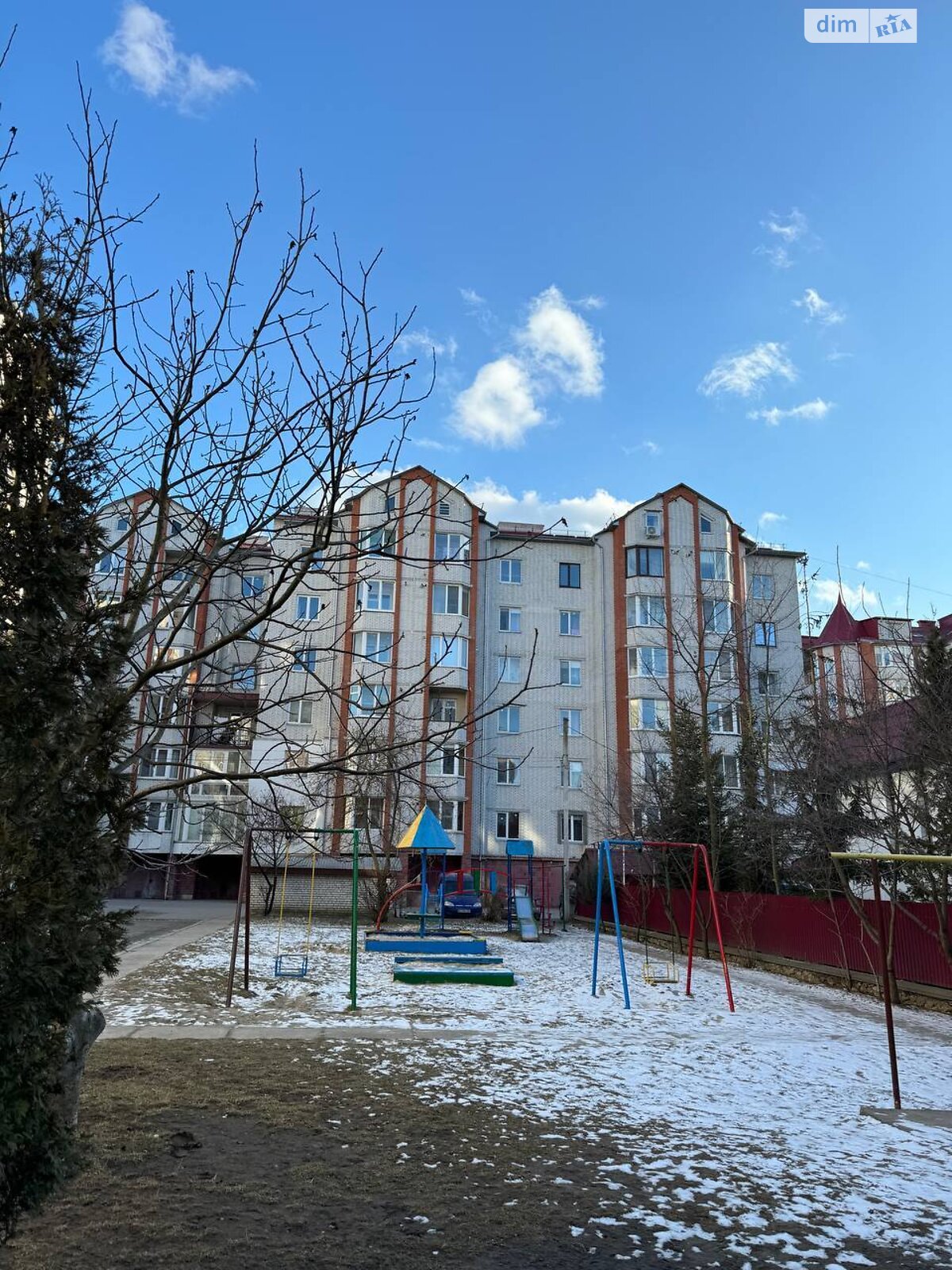 Продажа трехкомнатной квартиры в Тернополе, на ул. Карпенко 30, район Дружба фото 1