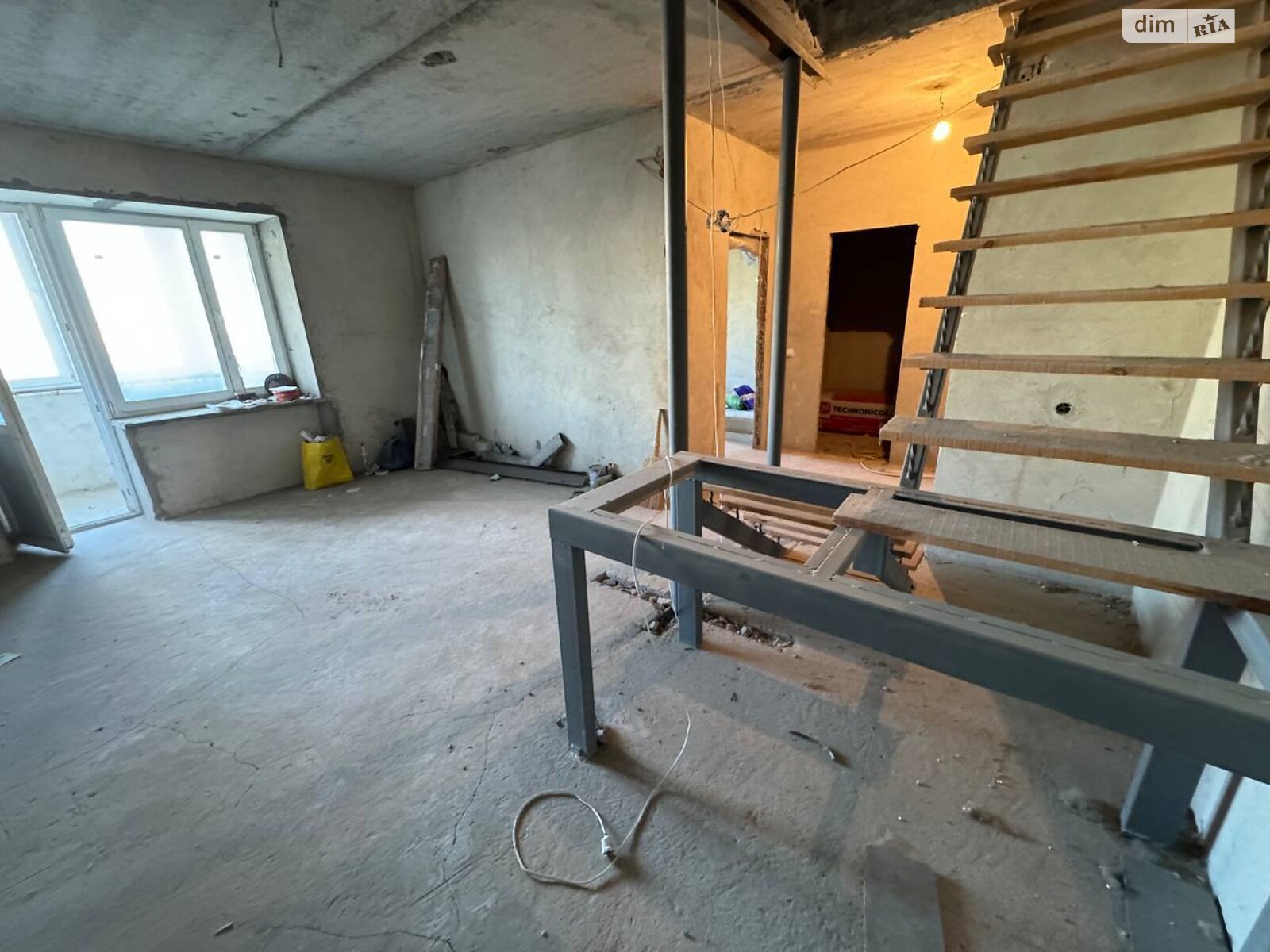 Продаж трикімнатної квартири в Тернополі, на вул. Карпенка 30, район Дружба фото 1 Продаж трикімнатної квартири в Тернополі, на вул. Карпенка 30, район Дружба фото 1