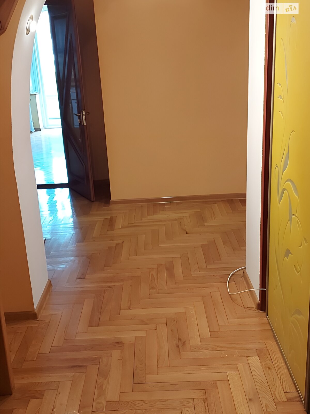Продаж чотирикімнатної квартири в Тернополі, на вул. Карпенка 28, район Дружба фото 1 Продаж чотирикімнатної квартири в Тернополі, на вул. Карпенка 28, район Дружба фото 1
