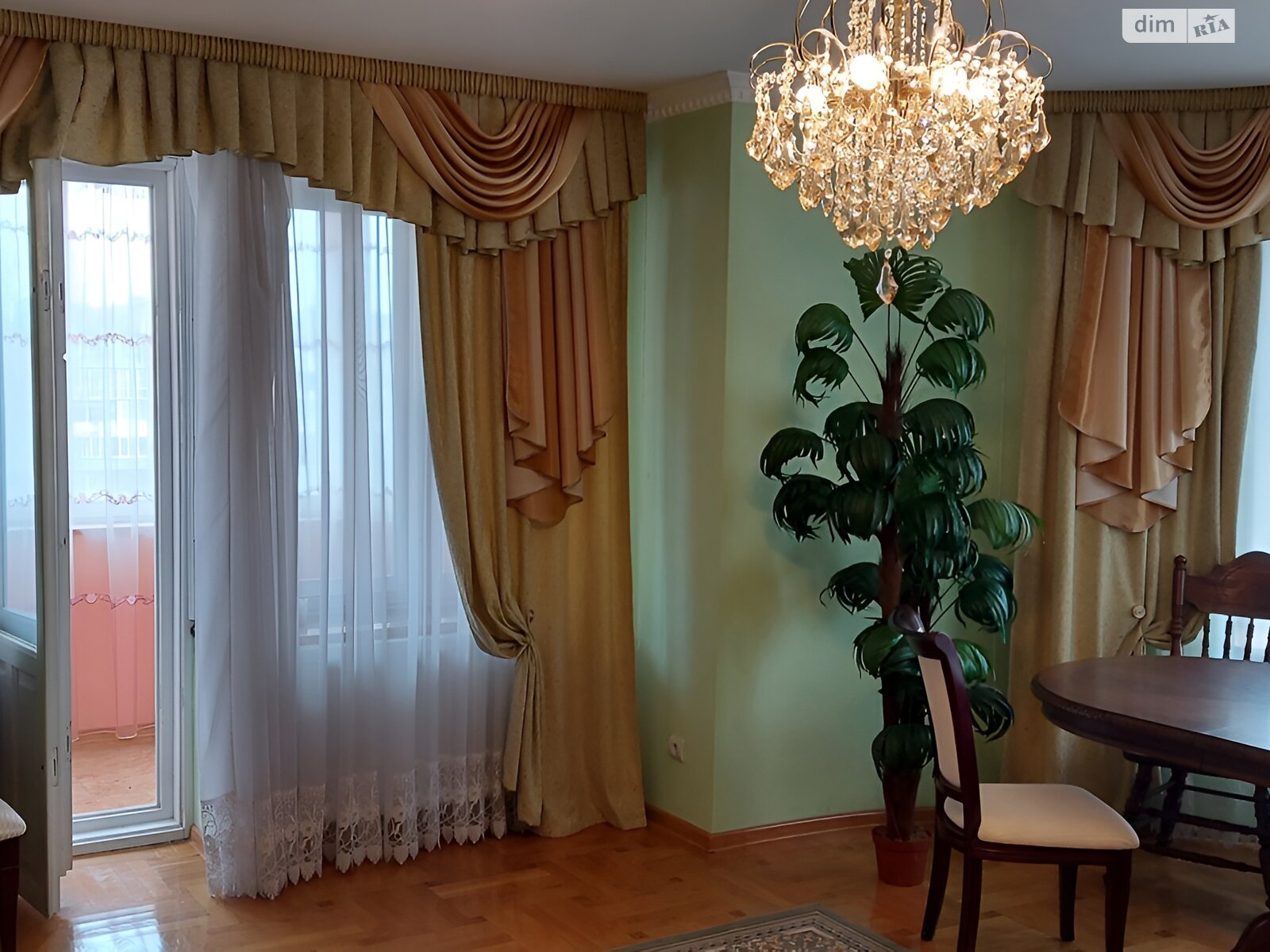 Продаж чотирикімнатної квартири в Тернополі, на вул. Карпенка 28, район Дружба фото 1 Продаж чотирикімнатної квартири в Тернополі, на вул. Карпенка 28, район Дружба фото 1