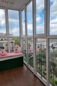 Продаж двокімнатної квартири в Тернополі, на вул. Карпенка, район Дружба фото 2