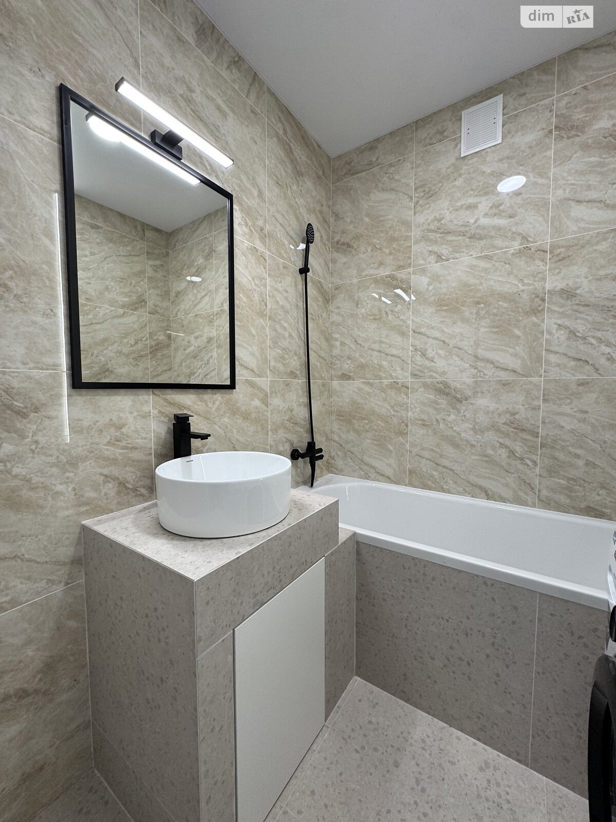 Продаж двокімнатної квартири в Тернополі, на вул. Карпенка 36, район Дружба фото 1 Продаж двокімнатної квартири в Тернополі, на вул. Карпенка 36, район Дружба фото 1