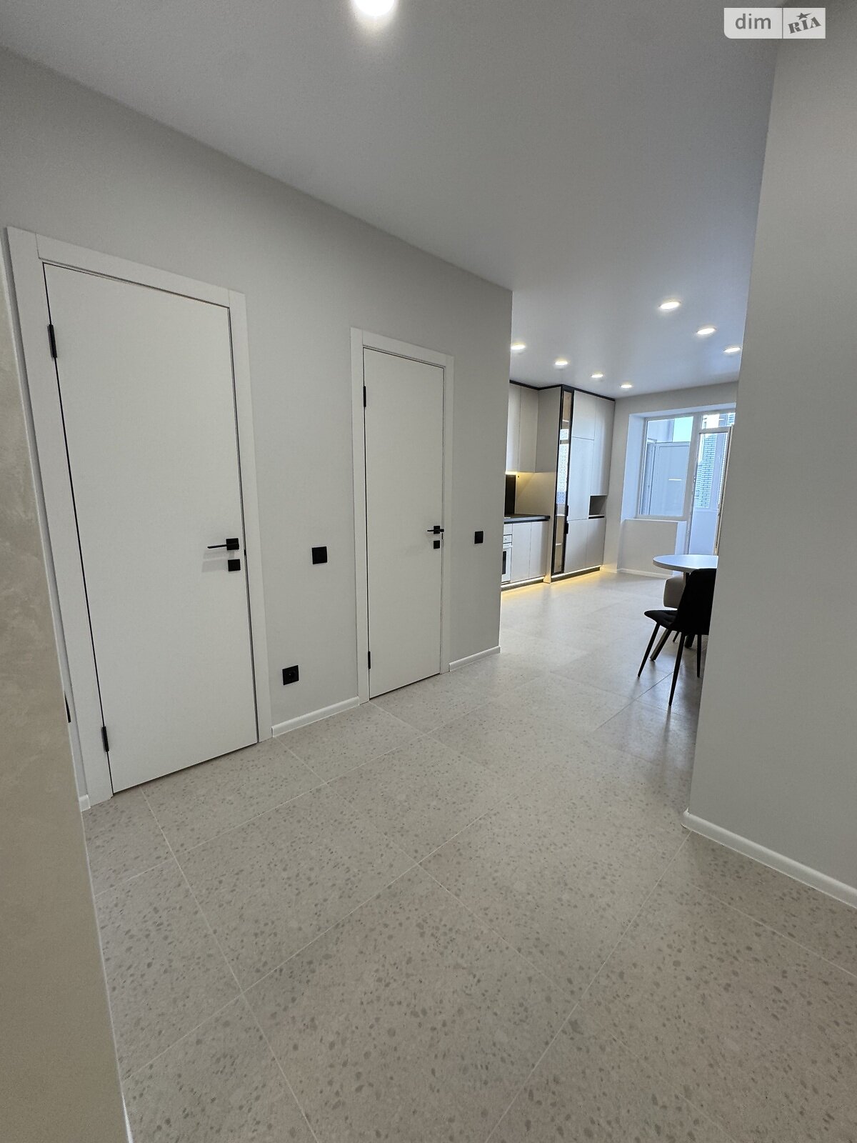 Продаж двокімнатної квартири в Тернополі, на вул. Карпенка 36, район Дружба фото 1 Продаж двокімнатної квартири в Тернополі, на вул. Карпенка 36, район Дружба фото 1