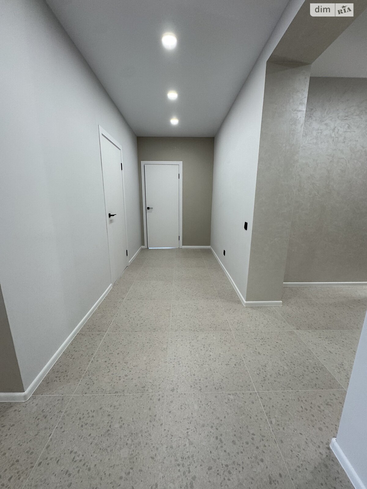 Продаж двокімнатної квартири в Тернополі, на вул. Карпенка 36, район Дружба фото 1 Продаж двокімнатної квартири в Тернополі, на вул. Карпенка 36, район Дружба фото 1