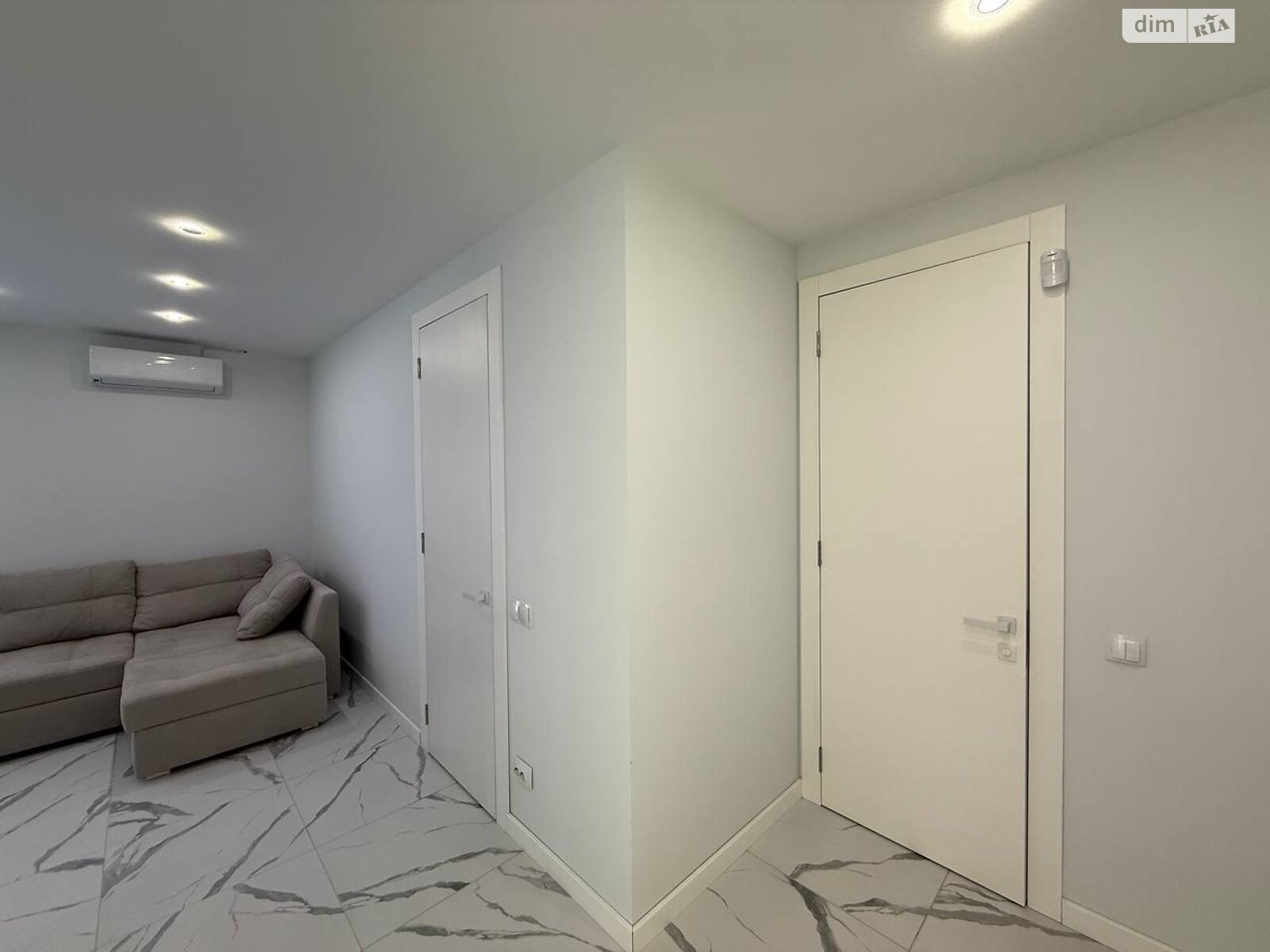 Продаж двокімнатної квартири в Тернополі, на пров. Цегельний, район Дружба фото 1 Продаж двокімнатної квартири в Тернополі, на пров. Цегельний, район Дружба фото 1