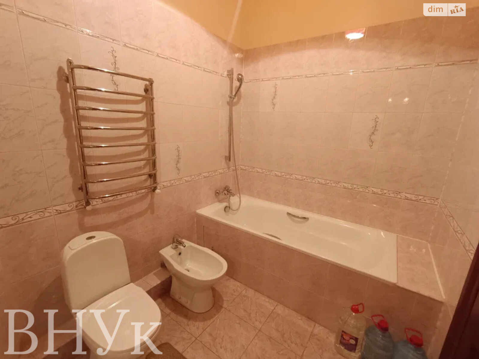 Продаж трикімнатної квартири в Тернополі, на вул. Карпенка 4, район Дружба фото 1