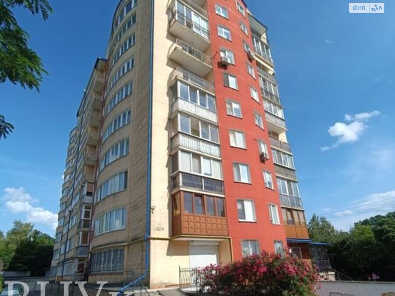 Продаж трикімнатної квартири в Тернополі, на вул. Карпенка 4, район Дружба фото 1