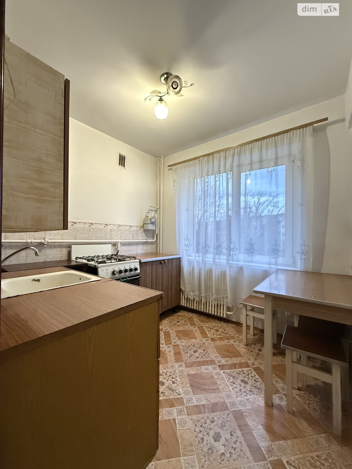 Продаж однокімнатної квартири в Тернополі, на вул. Карпенка, район Дружба фото 1 Продаж однокімнатної квартири в Тернополі, на вул. Карпенка, район Дружба фото 1