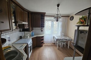 Продажа трехкомнатной квартиры в Тернополе, на ул. Карпенко, район Дружба фото 2 Продажа трехкомнатной квартиры в Тернополе, на ул. Карпенко, район Дружба фото 2