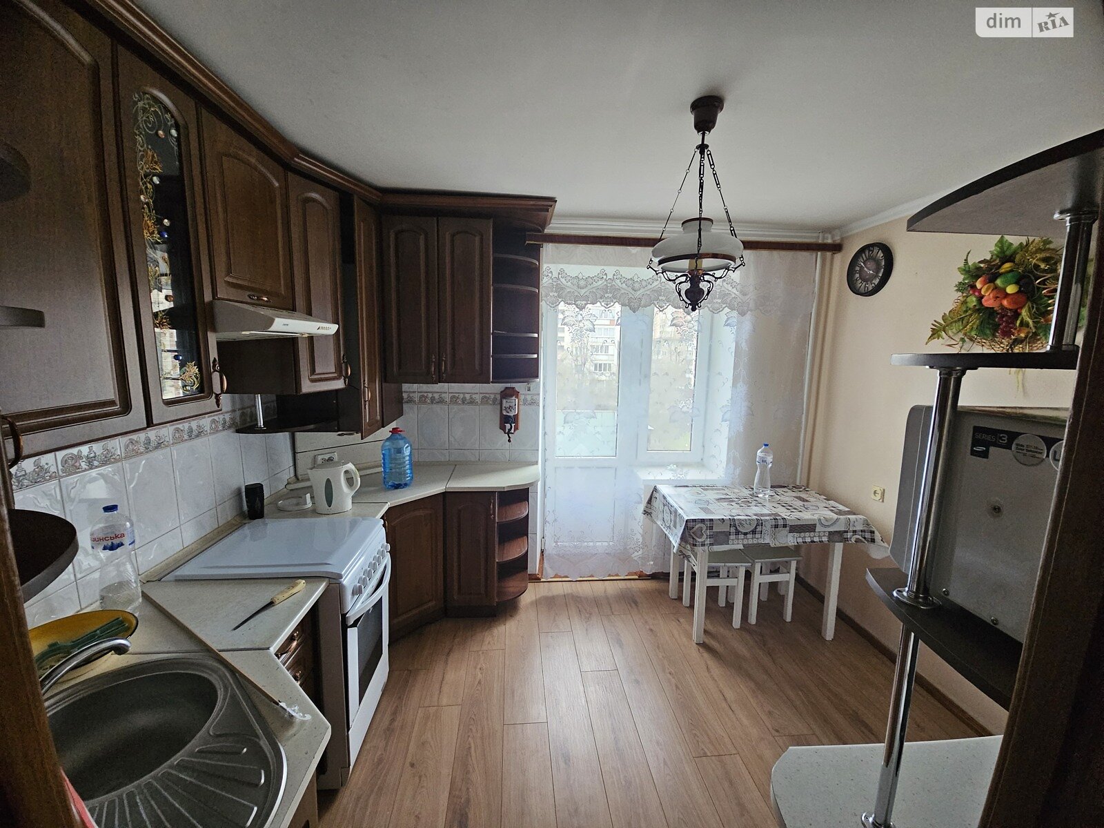 Продажа трехкомнатной квартиры в Тернополе, на ул. Карпенко, район Дружба фото 1 Продажа трехкомнатной квартиры в Тернополе, на ул. Карпенко, район Дружба фото 1