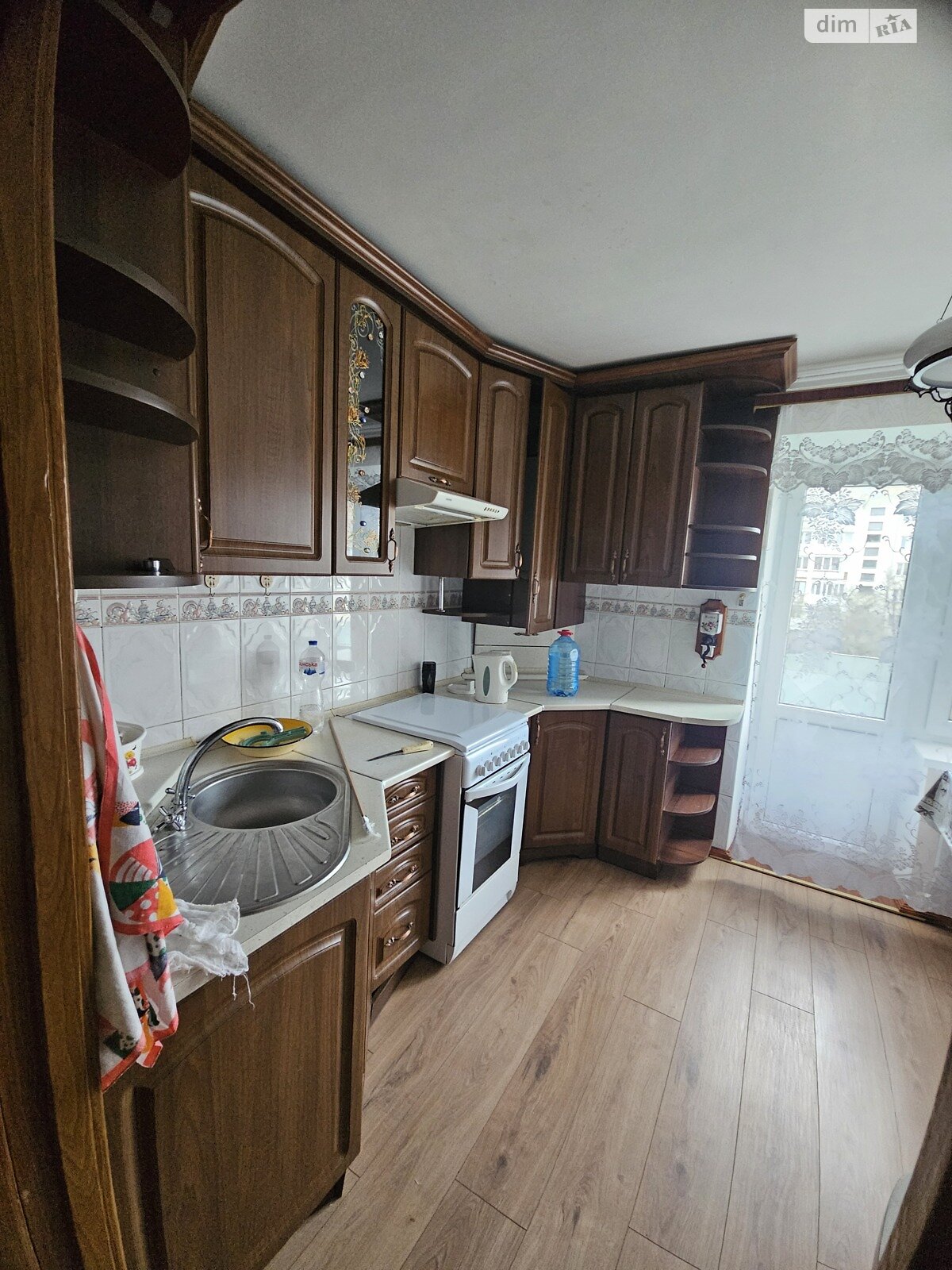 Продажа трехкомнатной квартиры в Тернополе, на ул. Карпенко, район Дружба фото 1 Продажа трехкомнатной квартиры в Тернополе, на ул. Карпенко, район Дружба фото 1