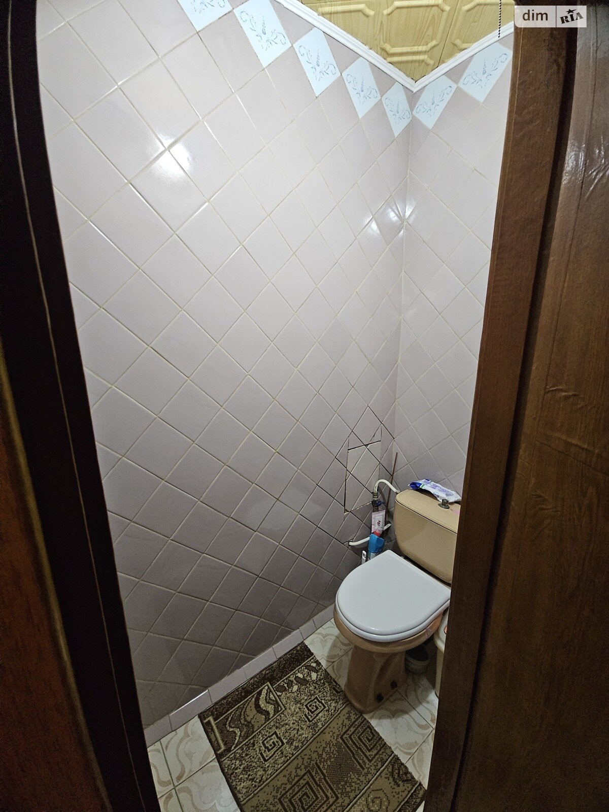 Продажа трехкомнатной квартиры в Тернополе, на ул. Карпенко, район Дружба фото 1 Продажа трехкомнатной квартиры в Тернополе, на ул. Карпенко, район Дружба фото 1