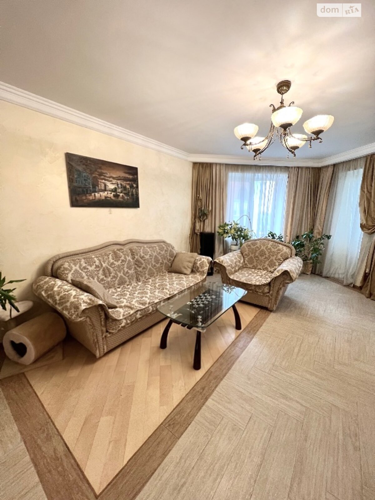 Продажа трехкомнатной квартиры в Тернополе, на пер. Кирпичный, район Дружба фото 1