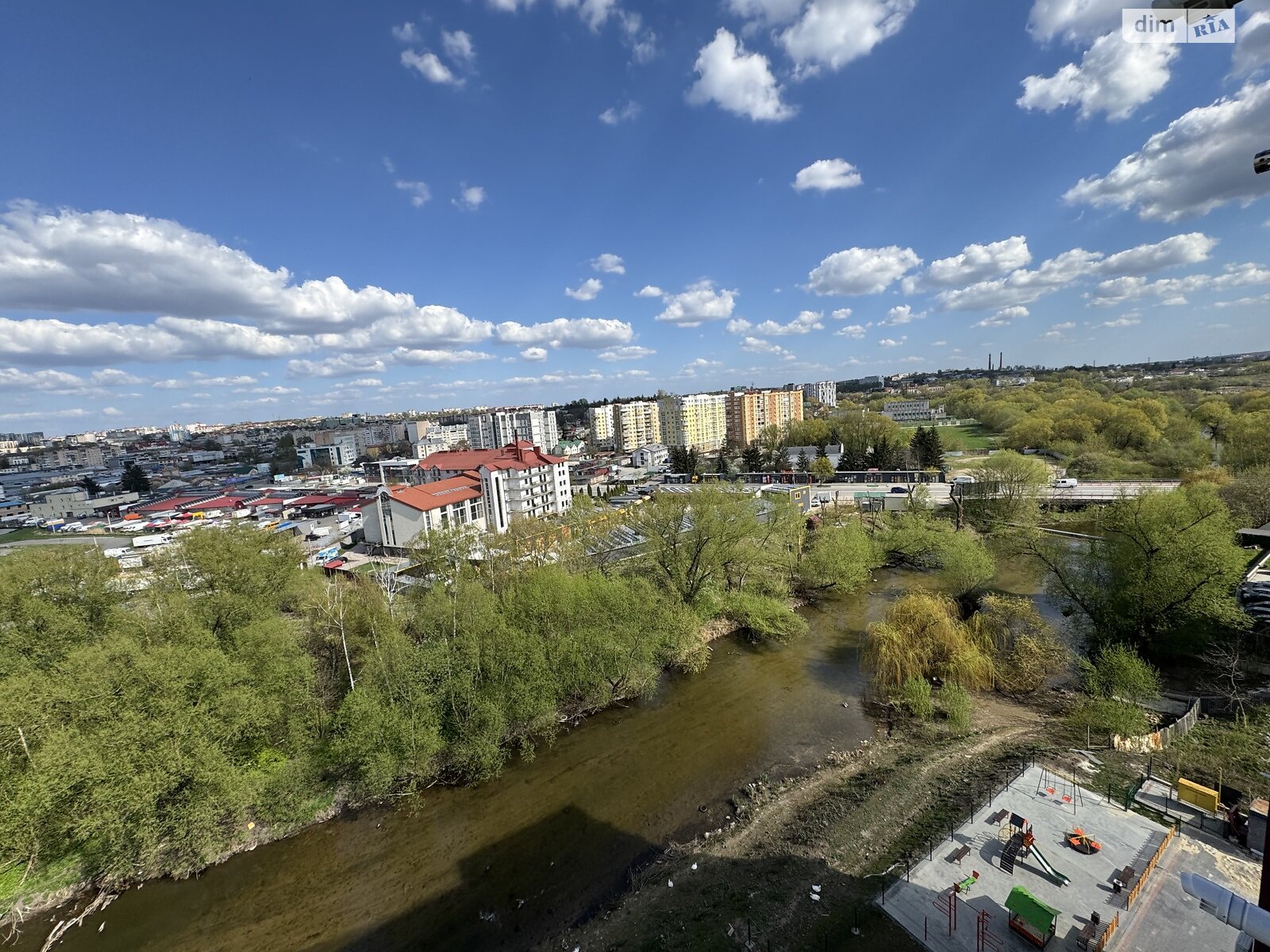 Продажа однокомнатной квартиры в Тернополе, на пер. Кирпичный 2, район Дружба фото 1 Продажа однокомнатной квартиры в Тернополе, на пер. Кирпичный 2, район Дружба фото 1