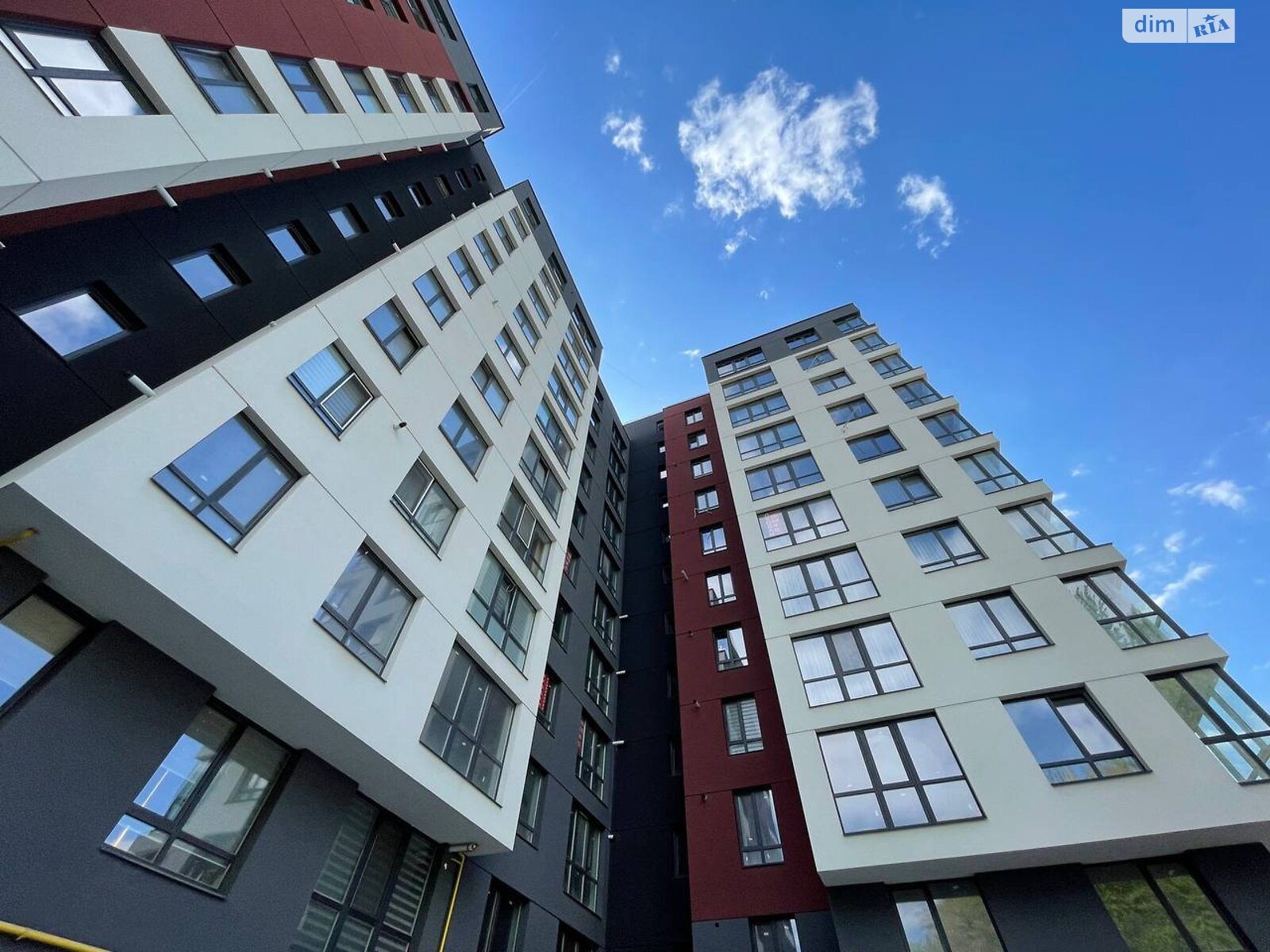 Продажа однокомнатной квартиры в Тернополе, на пер. Кирпичный, район Дружба фото 1 Продажа однокомнатной квартиры в Тернополе, на пер. Кирпичный, район Дружба фото 1