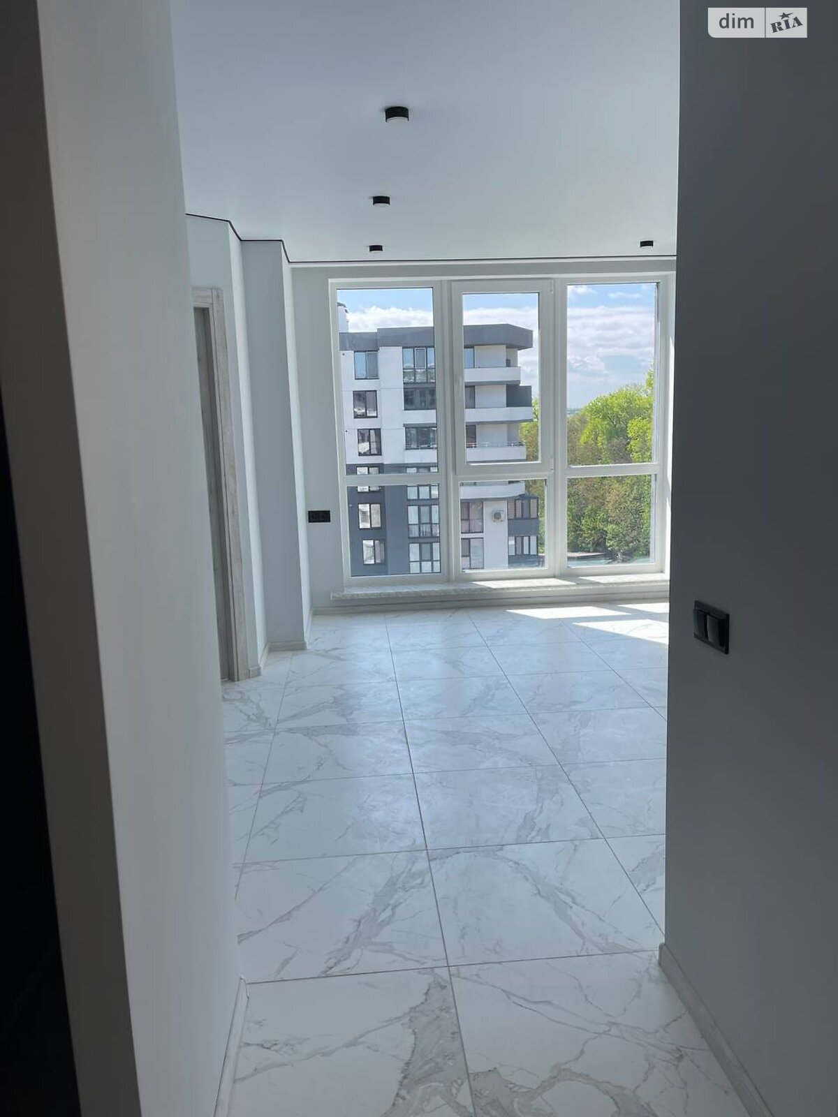 Продажа однокомнатной квартиры в Тернополе, на пер. Кирпичный, район Дружба фото 1 Продажа однокомнатной квартиры в Тернополе, на пер. Кирпичный, район Дружба фото 1