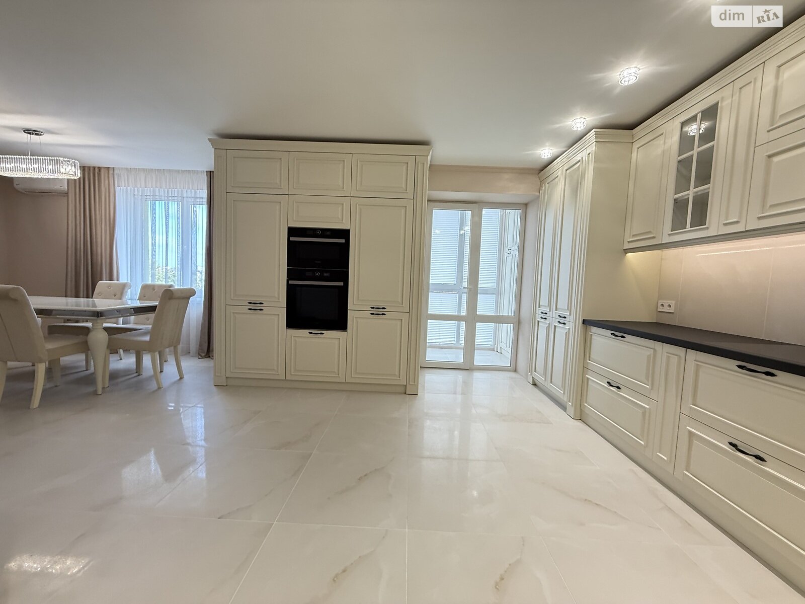 Продаж трикімнатної квартири в Тернополі, на пров. Цегельний, район Дружба фото 1