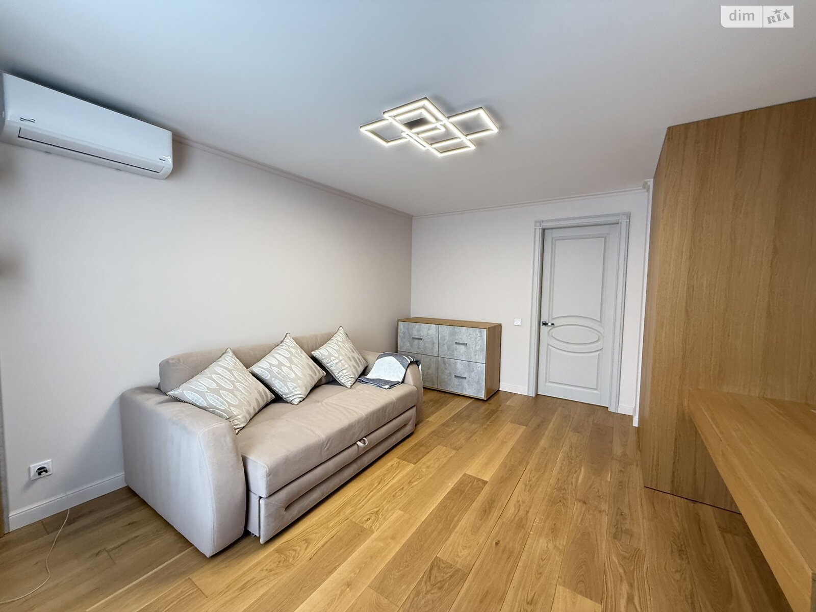 Продаж трикімнатної квартири в Тернополі, на пров. Цегельний, район Дружба фото 1