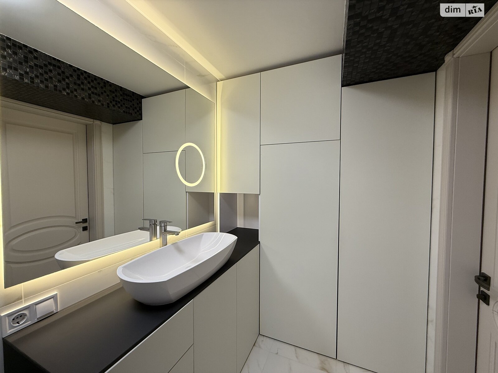 Продаж трикімнатної квартири в Тернополі, на пров. Цегельний, район Дружба фото 1