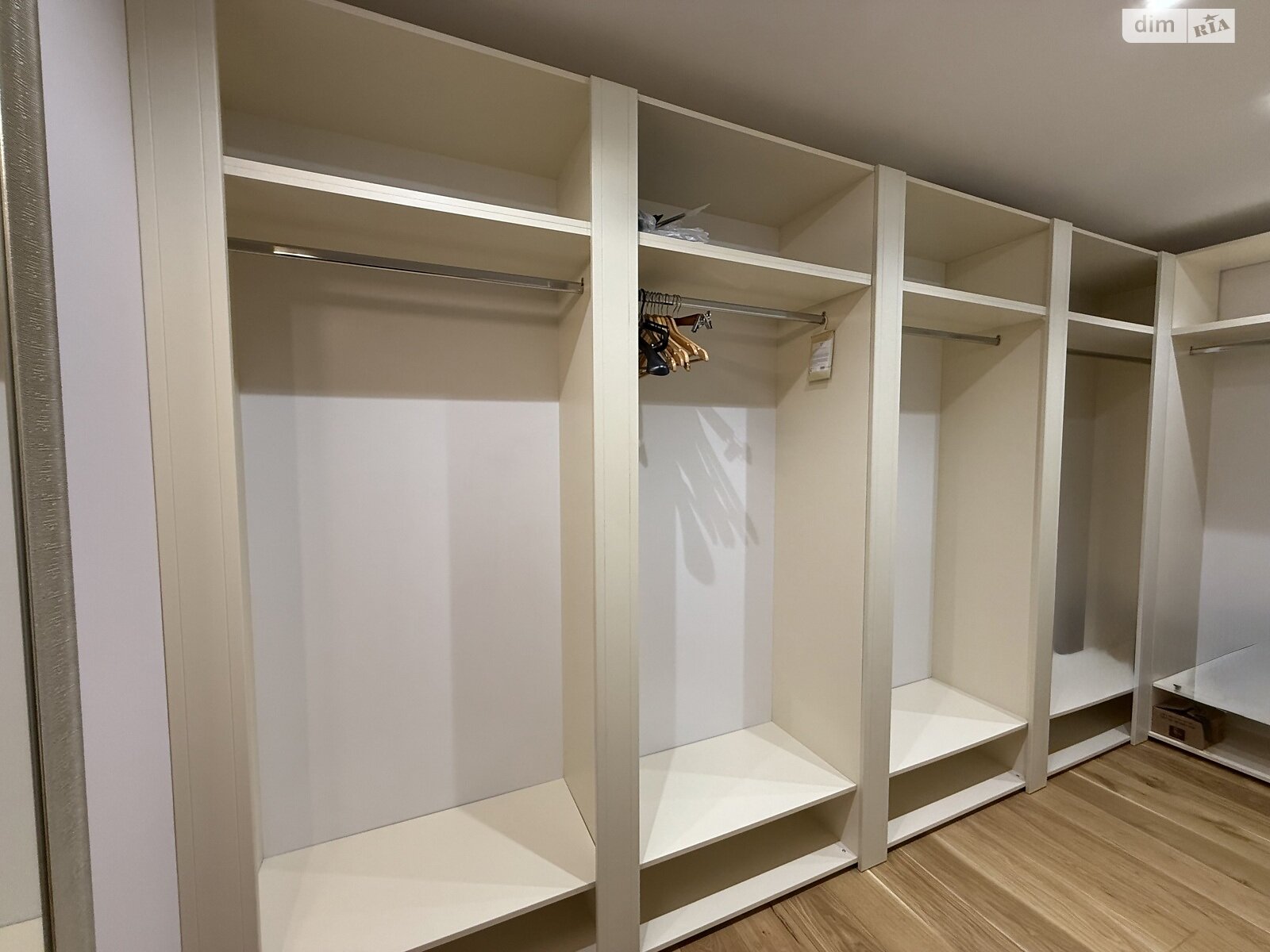 Продаж трикімнатної квартири в Тернополі, на пров. Цегельний, район Дружба фото 1