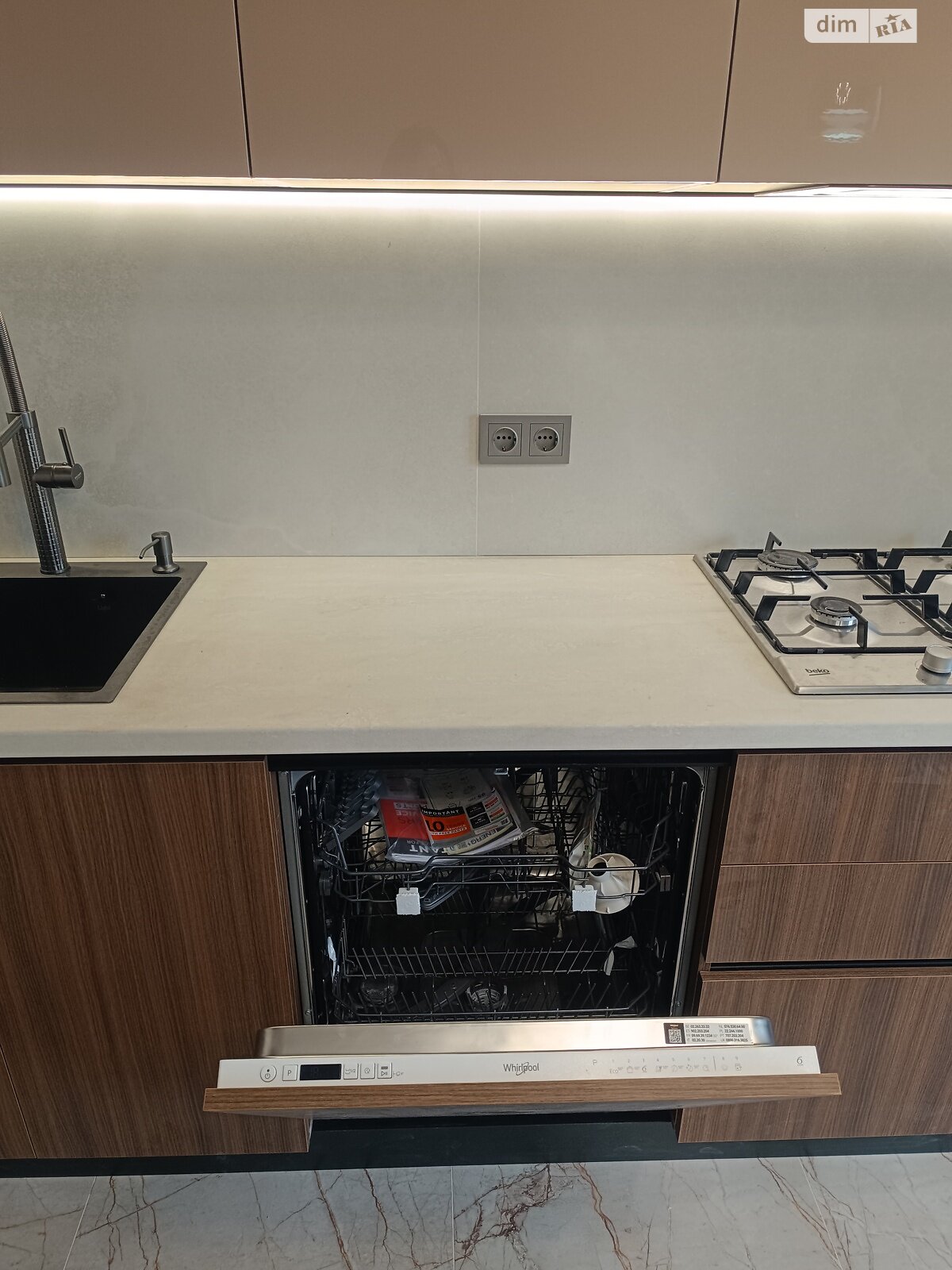 Продажа трехкомнатной квартиры в Тернополе, на пер. Кирпичный, район Дружба фото 1 Продажа трехкомнатной квартиры в Тернополе, на пер. Кирпичный, район Дружба фото 1