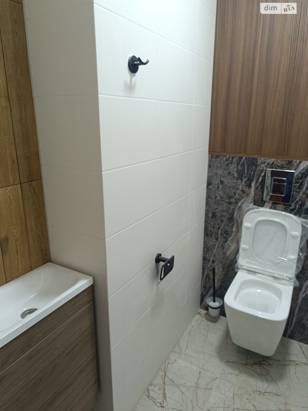 Продажа трехкомнатной квартиры в Тернополе, на пер. Кирпичный, район Дружба фото 1 Продажа трехкомнатной квартиры в Тернополе, на пер. Кирпичный, район Дружба фото 1